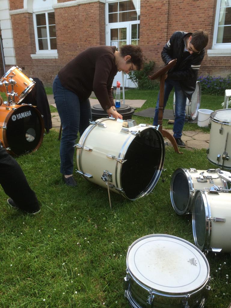 Journée Ménage de la salle de musique